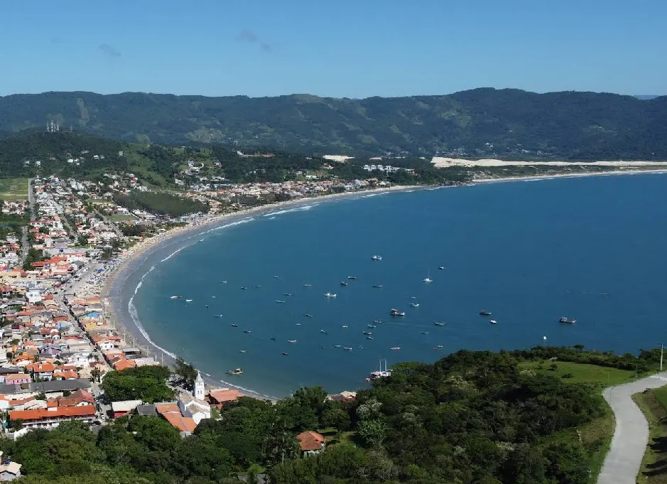 Mirantes em Garopaba: as melhores vistas da cidade, das praias e das baleias
